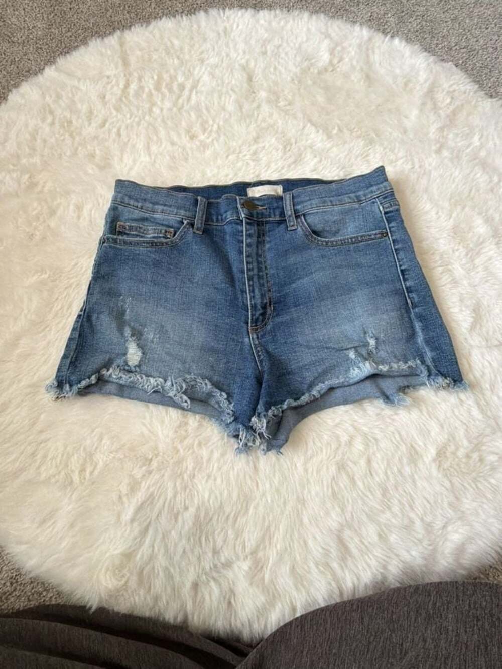 Altar'd State Distressed Raw Hem High Rise Denim Shorts Size L